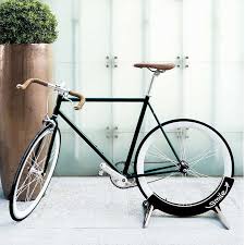 Smile Fahrradstander Aus Holz Universell Fur Rennrad Bis Mtb Gunstig Kaufen Enjoyyourbike