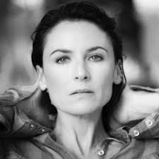 In 1986, she was the youngest singer to reach number one in the french charts, with the single t'en va pas, and she went on to sell millions of records during the decade. Stream Elsa Lunghini Music Listen To Songs Albums Playlists For Free On Soundcloud