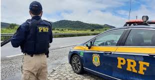 PRF apreende mais de 12 kg de drogas em ônibus interestadual na BR-116, em Vitória da Conquista