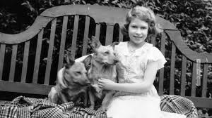 and no doubt we all deserve the dark, wordy, academic deaths we all sooner or later die. Prinz William Und Herzogin Kate Neues Bild Von Prinzessin Charlotte