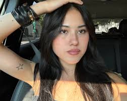 Hi! I'm looking for a private room in the Irvine and surrounding area. I'm  a 24 year old female, working professional as an engineer. I keep to myself  but I'd like to