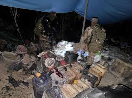 NotaDePrensa | VRAEM: destruyen tres laboratorios de droga en Vizcatán y decomisan 7.2 toneladas de cocaína. ✓ Operación conjunta del Comando Especial VRAEM y la @policiaperu asesta un duro golpe al narcotráfico