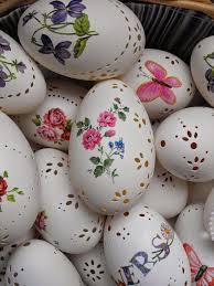 Pin Auf Easter Eggs