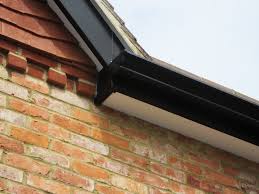 White works particularly well with bright and pastel blues, pinks, yellows, oranges, reds and almost any other colour that you can think of. Black Soffit And Fascia And 4 Other Colour Combinations Roofline Solutions
