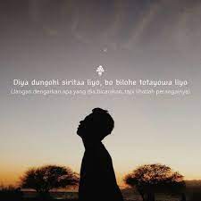 Kata bijak bahasa jawa berhubungan dengan tuhan. Dalam Kaidah Bahasa Gorontalo Kata Dudelo Memiliki Dua Makna Yaitu Bawaan Kata Benda Konkrit Dan Pembawaan Kata Benda Abstrak Abstrak Gambar Budaya
