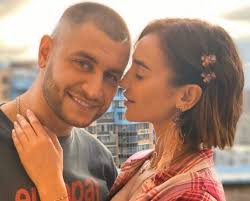 Садальский оценил игру бузовой в спектакле мхата. Dava Manukyan I Olga Buzova Provodyat Vremya Vmeste Posle Sluhov O Rasstavanii