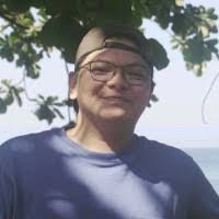 Vincent Esguerra's Instagram, Twitter & Facebook