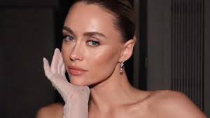 Da Lee fik en verdenskendt svigerfar, ændrede alt sig: Nu bor hun her, har  fundet en ny kærlighed og er klar til hovedrolle