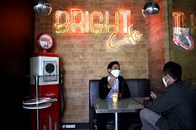 Saatnya anda melamar pekerjaan menggunakan email yang anda punya dengan cara dilampirkan (attach file). Foto Menikmati Beragam Fasilitas Bright Store Pertamina I Idn Times Jabar