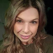 Amber Whisler's Instagram, Twitter & Facebook