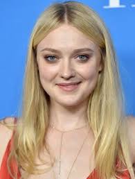 As a child actress, she appeared in several films, including babel (2006), phoebe in wonderland (2008), and somewhere (2010). Dakota Fanning And Elle Fanning The Parody Wiki Fandom