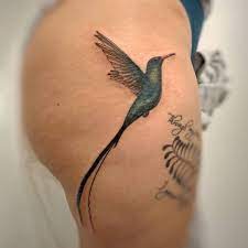 Cris Almeida Tattoo On Instagram Today We Had The Jamaican Hummingbird Or Male Doctor Bird For Amanda Thank You For Tattoos Jamaican Tattoos Sleeve Tattoos