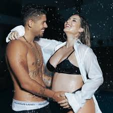 We did not find results for: Virginia Fonseca E Ze Felipe Encantam Em Foto Romantica Que Casal Mais Lindo Sbt