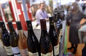 L'alcool tue quelque 3 millions de personnes dans le monde chaque année, ce qui représente un décès sur vingt, a averti vendredi dans un rapport sur la consommation d'alcool dans le monde et ses conséquences néfastes sur la santé, l'agence de l'oms souligne que la consommation d'alcool tue. L Alcool Est Responsable D Un Deces Sur 20 Dans Le Monde Selon L Oms