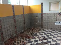 van 5 lelijke wc s naar een donkere badkamer donkere badkamers badkamer