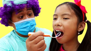 Watch Toys and Colors