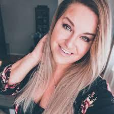 Ginger Bonner's Instagram, Twitter & Facebook