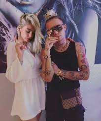 Развод анастасии ивлеевой и элджея не дает покоя поклонникам пары. Tochno Vmeste Ivleeva I Eldzhej Celuyutsya V Aeroportu Smotri Foto