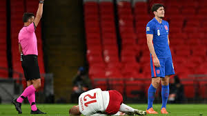 Zur halbzeit führt dänemark gegen italien im ersten achtelfinalspiel der em 2021. Maguire Fliegt Fruh James Nach Dem Spiel Eriksen Erzielt Goldenes Tor Kicker