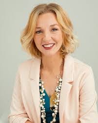 Crystal Gillette's Instagram, Twitter & Facebook