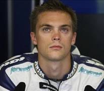 Leon Camier: podrobný profil jezdce MotoGP