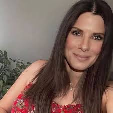 I'm Sandra Bullock, from Virginia, United States I'm 60 years old and you  ?🤔