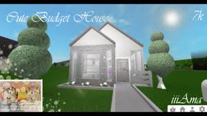 This 2 story house might be a little more your style. Bloxburg House Ideas 7k Novocom Top