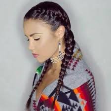 This popular style for thick, wavy hair is by far one of the best haircuts. Pin By Michael Moore On Indios Native Native American Hair Native American Braids Beauty