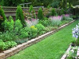 Garden edging stones can add aesthetic appeal to your landscape while allowing you to enjoy maximum use of your yard. 37 Best Garden Edging Ideas Creative Cheap And Easy To Use