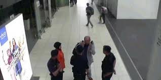 Dezember 2011 das zeitliche segnete und sich auf den weg ins mausoleum machte. Halbruder Von Kim Jong Un Kim Jong Nam Es War Ein Giftmord Haz Hannoversche Allgemeine