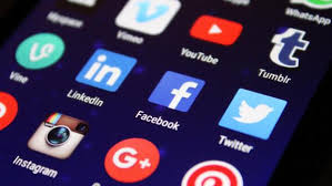 Whatsapp, free and safe download. Facebook Instagram A Whatsapp Se Potykaly S Vypadky Po Celem Svete Irozhlas Spolehlive Zpravy