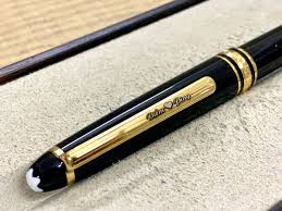 Mont blanc meisterstuck classique rollerball 12890. Montblanc Meisterstuck Gold Coated Classique Rollerball