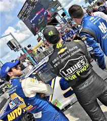 The average nascar car can reach speeds of 150 miles per hour to over 200 miles per hour. 350 Cute Nascar Drivers Ideas In 2021 Nascar Drivers Nascar Ryan Blaney
