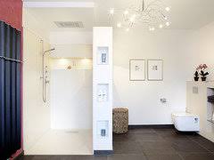 Die duschabtrennung besteht aus 10 mm starkem einscheibensicherheitsglas. Dusche Deckenhoch Mauern Oder Oben Offen