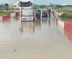 Jun 17, 2021 · deux jeunes gens de 15 et 16 ans sont déférés aujourd'hui, jeudi, devant un magistrat du parquet de rouen. Des Inondations Dans Le Nord De La France La Seine Maritime Et L Ile De France Touchees