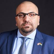 Adam Perlow's Instagram, Twitter & Facebook