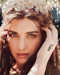 The future belongs to those who believe in the beauty of their dreams.🤗🥰  Hello Everyone