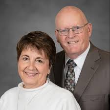 Conheça o novo presidente e diretora do Templo de Farmington Novo México