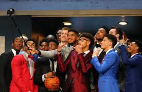 Play basketball draft challenge for a chance to win $110,000 in total prizes! Nba Draft 2015 Erste Runde Mit Uberraschungen Basket
