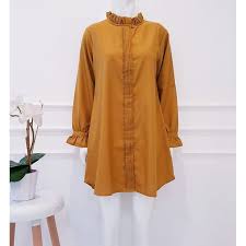Namun, seiring dengan perkembangan zaman, baju tunik yang mulanya sering digunakan oleh wanita berjilbab saja, kini juga sudah bergeser menjadi pakaian yang disukai banyak orang. Baju Tunik Desain By Disiko Tunik Polos Baju Atasan Wanita Terbaru Shopee Indonesia