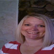 Lisa Boster (@Pucksmom91)