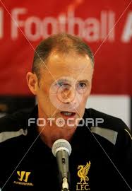 Fotocorp : Raymond Curtis Press meet of LFC International Football  Academy-DSK Shivajians