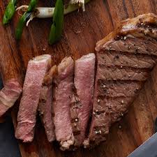 There are 439 calories in 10 ounces of beef brisket (whole, lean only). 10 Oz New York Strip Steaks Hickory Farms