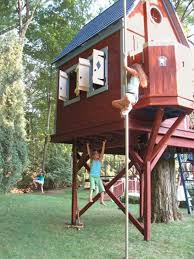 Wer unbedingt ein herz auf einem baumstamm als dauerhaftes symbol seiner liebe hinterlassen will, der greift am besten zur farbe. 30 Ideen Und Einige Tipps Fur Das Kinder Baumhaus Kinder Baumhaus Baumhaus Selber Machen Baumhaus