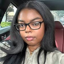 Tara Ash (@its_taraashlee)