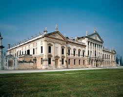 Risultati immagini per architettura 700