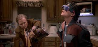 Back to the future part ii is a 1989 american science fiction film directed by robert zemeckis and written by bob gale. Eine Wohnung Ganz Wie In Zuruck In Die Zukunft 2 Blindfuchs De