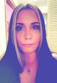 Toni Hannah's Instagram, Twitter & Facebook