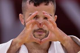 In 2020, he won one of the bronze medals in the men's 60 kg event at the 2020 judo grand slam düsseldorf held in düsseldorf, germany. C Lqdlfigtnyvm