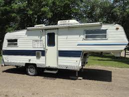 Scamp's 19′ 5th wheel is the largest of the scamp line. 1975 5th Wheel Camper Consignment Sale 504 K Bid